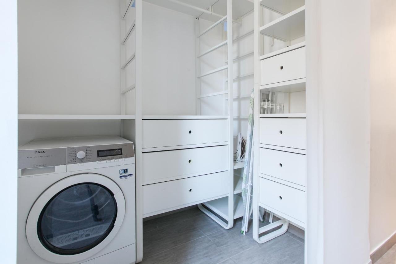 Modern Close To Shopping District Appartement Milaan